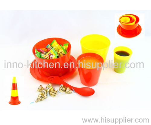 Plastic Bowl Storage Set With Measuring Cups And Spoon