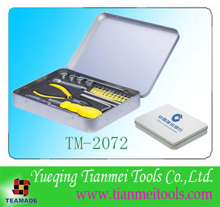 24 piece promotional tool set with tinplate box