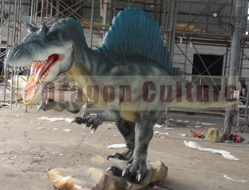 animatronic dinosaur alive