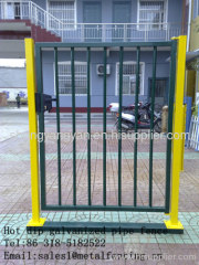 Hot dip galvanized fence