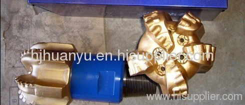 PDC diamond drilling bit