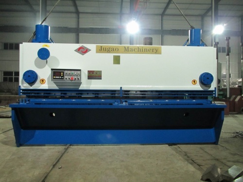 hydraulic guillotine cutterses