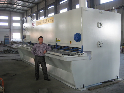 hydraulics guillotines shearing machines