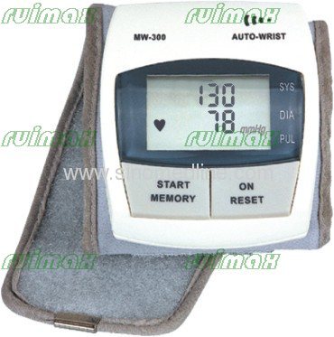 Wrist Fully Automatic Digital Blood Pressure Meter