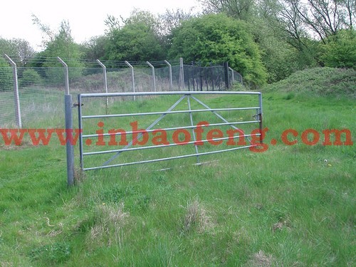 hot galvanized farm gate