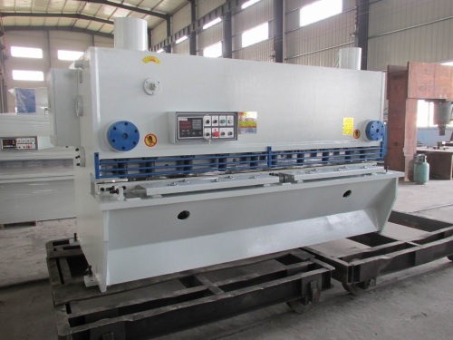 swing beam shear machinery