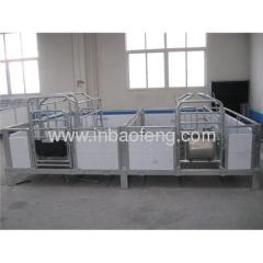 New style galvanized pipe farrowing pig crate