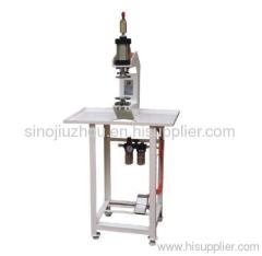 Pneumatic punching machine