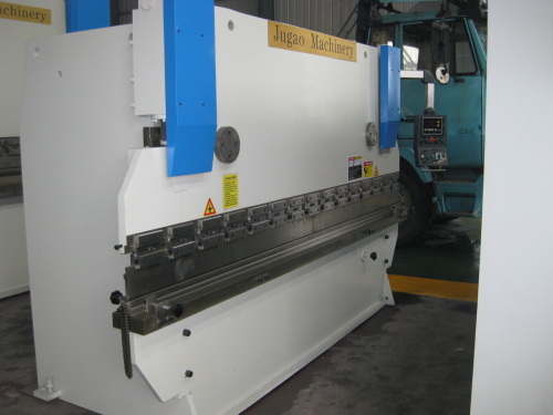 sheet bending machine