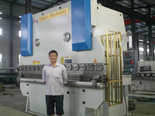 metal bending machine