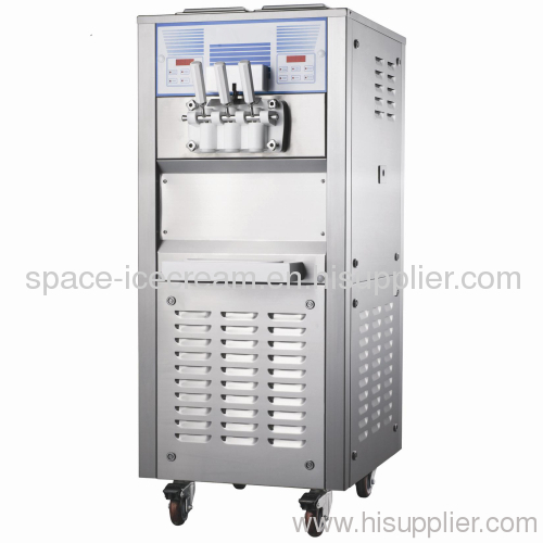 Frozen yogurt making machine