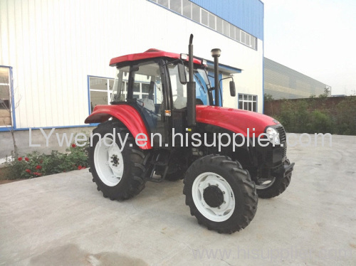 Agricultural tractor