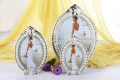 Pearled Oval Pearl Photo Frame