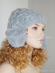 2012 newest fashion knitted ladies' pompom hat