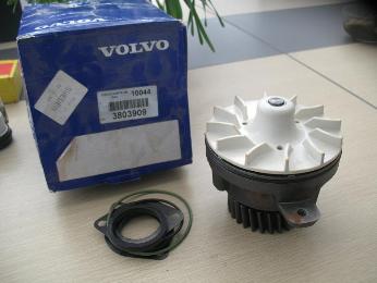 VOLVO Coolant Pump 3803909