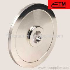 Electroplated diamond grinding wheel