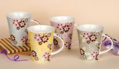 Promotiona Flower Glazed New Bone China Mug With Spoon