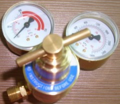 Oxygen Regulator Gas: LPG