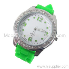 Popular sale design of silicon quartz watch with diamond