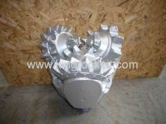 borehole machine steel tooth tricone bit