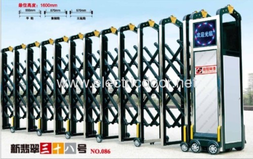 Outdoor electric automatic spread gate for driveway access