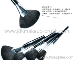 32PCS Professional Makeup Cosmetic Brush with Black Pouch (JDK-BSMS-950)