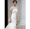 white Trailing wedding dress