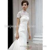 white Trailing wedding dress