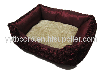 pet bed with rose (cream)