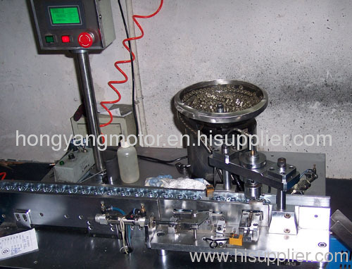automatic motor case bearing assemble machine