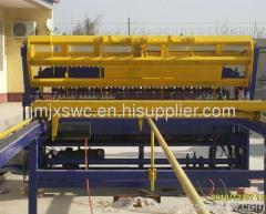 Reinforcing bar mesh welding machine