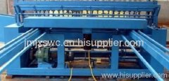 Pneumatic mesh welding machine