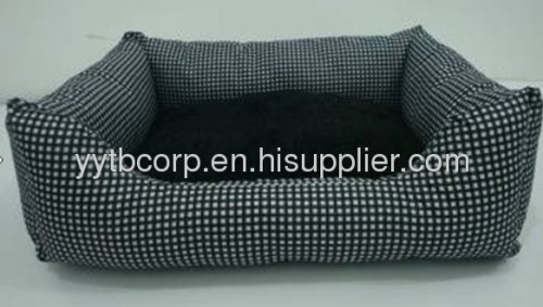 Black plaid printed pet bed