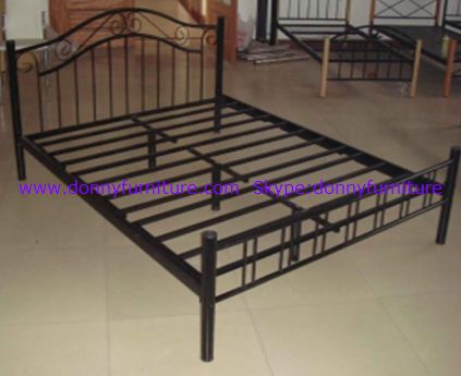 Classic Design Metal Double Bed