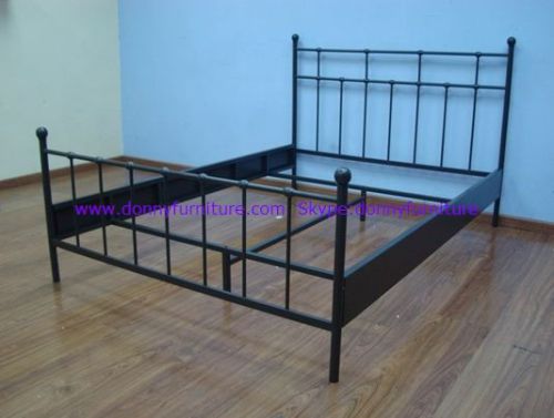 Modern double metal bed with wood slats