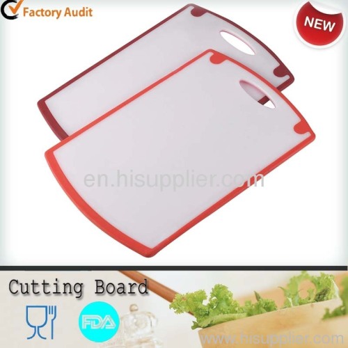 Plastic cutting board