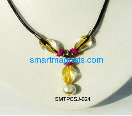 hotest magnetic necklace pendant
