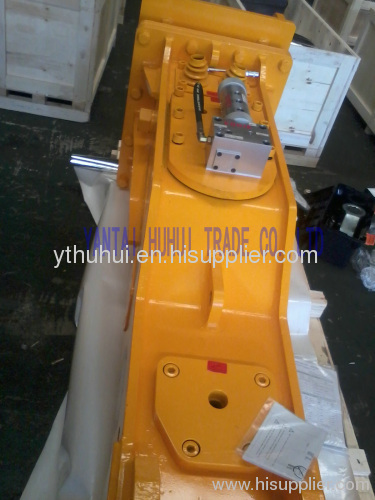 hydraulic breaker with automatic lubracation system