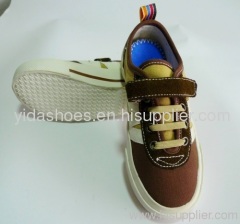 high quality and popular child shoe with comfortable design