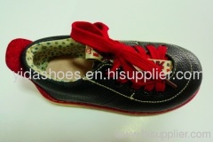 high quality and popular child shoe
