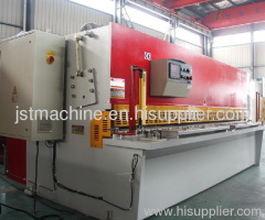 Hydraulic shearing machine