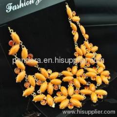 White bib bubble necklace wholesale