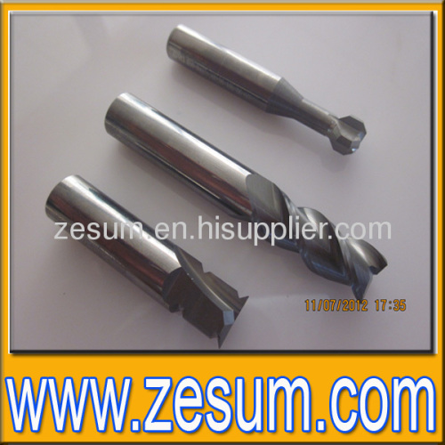 Solid carbide cutting tool