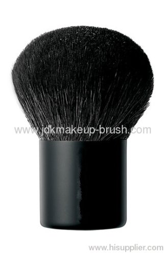 MAC Kaubuki Brush