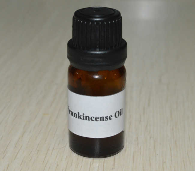 Sweet Balsamic Aroma Anointing Oil Frankincense Essential Oil