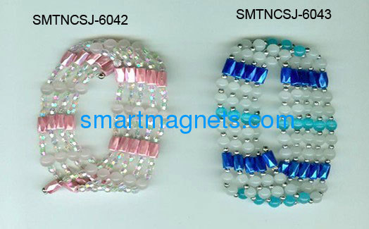 color magnetic chain with beaded glass