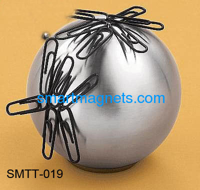 Body building magnetic ball