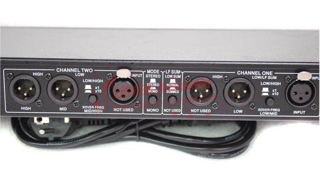 Stereo 2-Way Digital Graphic Equalizer EQ223