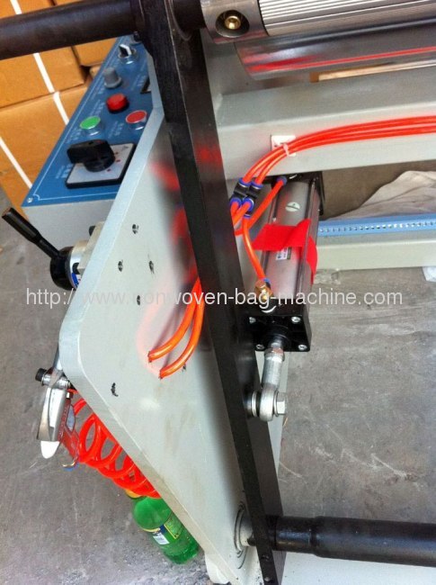 Non-woven Fabric Slitting Machine