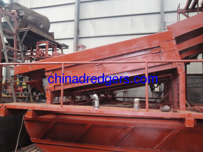 Bucket chain sand dredger